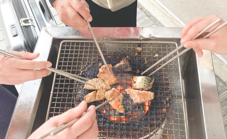 箱根湯本店はセルフで試食ができます